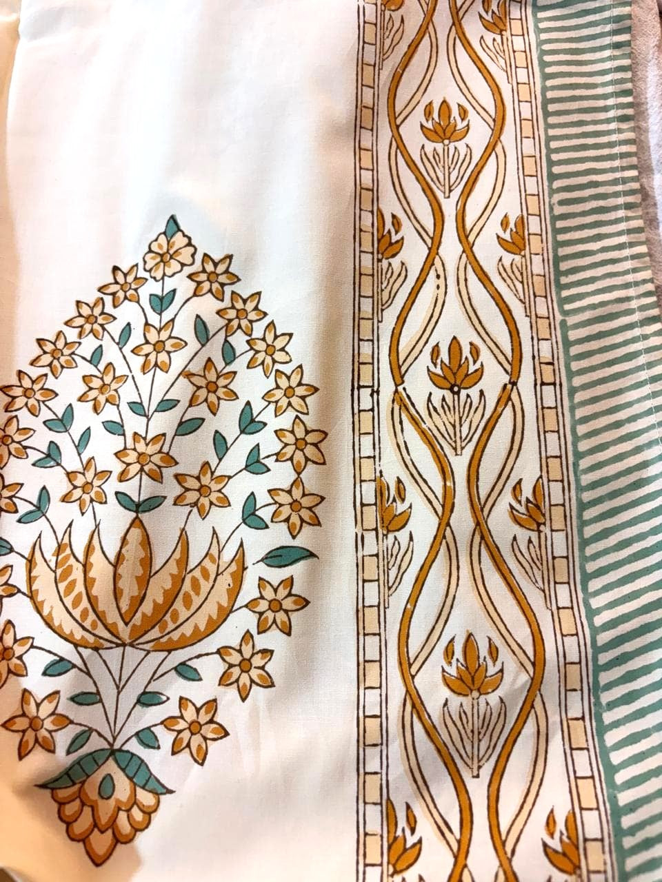 Beige Floral Printed Percale Cotton Bedsheet – Beige & Sage Green