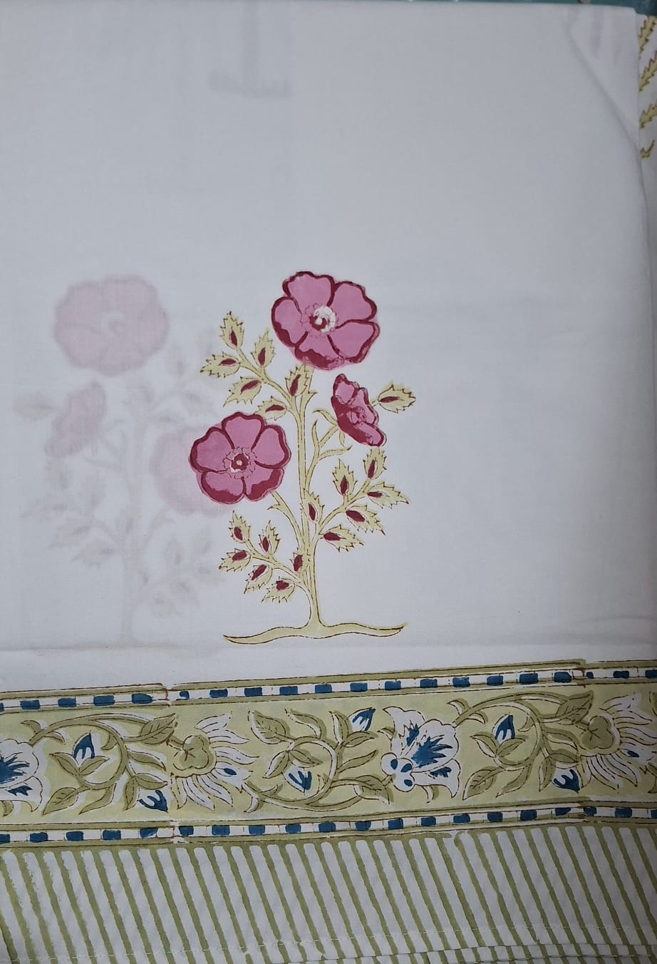 Floral Block Print Percale Cotton Bedsheet - Emenaura