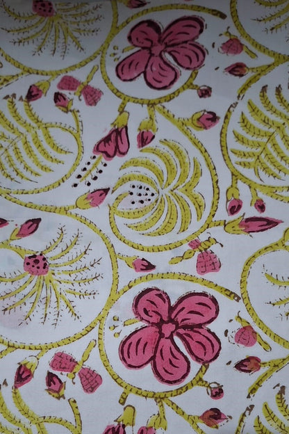 Yellow–Pink Floral Percale Cotton Bedsheet - Emenaura