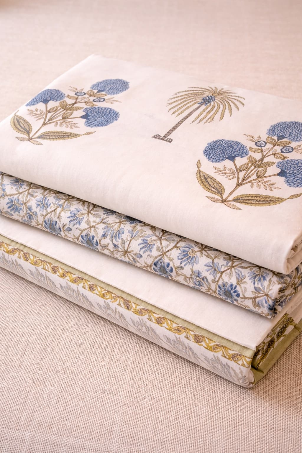 Coastal Bloom Hand Block Cotton Bedsheet - Emenaura