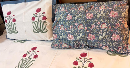 White Floral Printed Percale Cotton Bedsheet – Red & Green