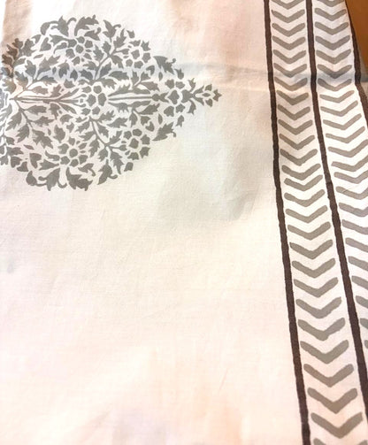 White & Grey Paisley Printed Percale Cotton Bedsheet