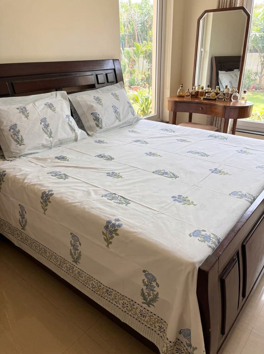 White & Blue Floral Printed Percale Cotton Bedsheet