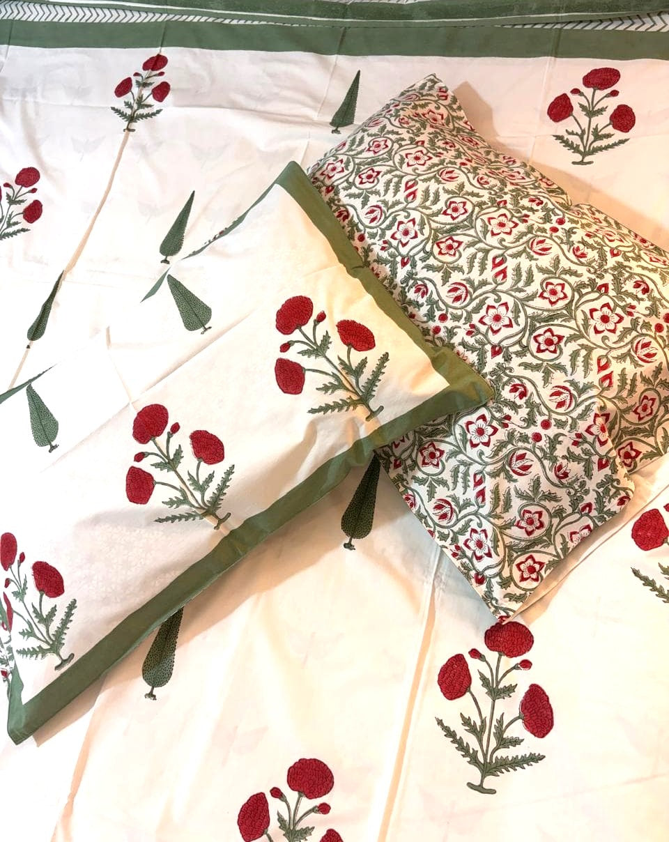White Floral Printed Percale Cotton Bedsheet – Red & Green