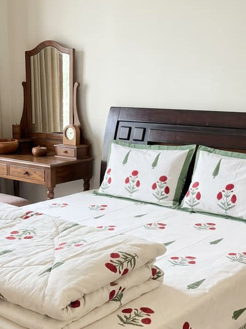 White Floral Printed Percale Cotton Bedsheet – Red & Green