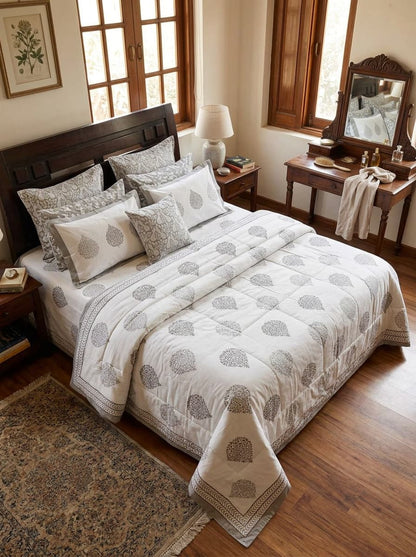 White & Grey Paisley Printed Percale Cotton Bedsheet